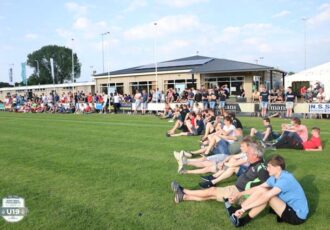 Jonge Kracht wint na wonderschoon doelpunt het internationale toernooi van KOSC