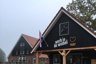 Spelenderwijs sociale vaardigheden aanleren met behulp van paarden en pony’s bij Boerderijcampus
