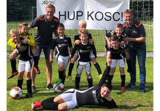 KOSC JO 8-1 pakt de districtsbeker