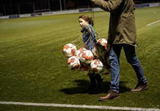 De bal rolt weer verder en KOSC presenteert nieuwe trainers
