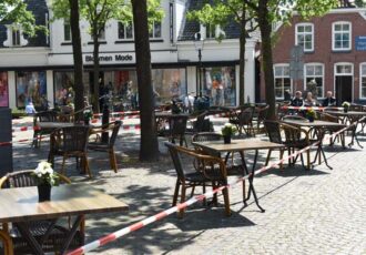 De 1,5 meter samenleving in het centrum van Ootmarsum