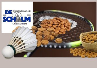 Badmintonclub met pepernoten langs de deur