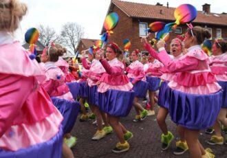 Siepeljonkers zevende na grote Twentse optocht in Oldenzaal