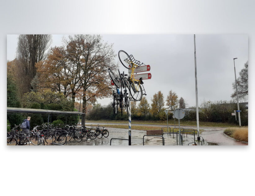 Deel nietjes weggehaald…fietsen op een andere plek…