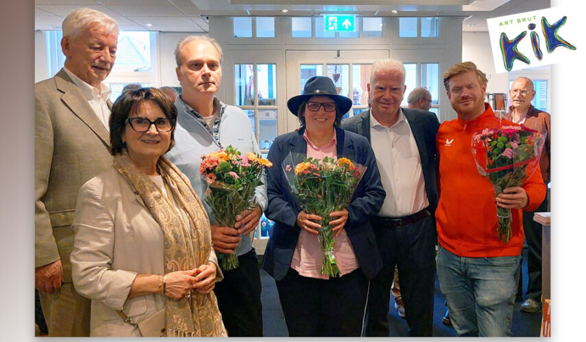 Wethouder Rob Olde Kalter opent expositie van drie nieuwe kunstenaars
