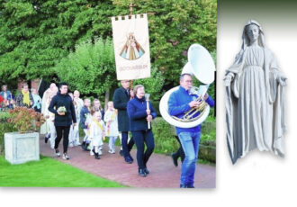 Mariaviering met processie