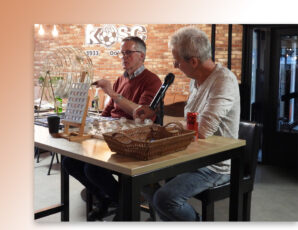 Deelnemers genieten van KOSC Bingo