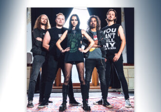 Lian Nijhuis  maakt de cirkel rond bij ‘Roundabouts’