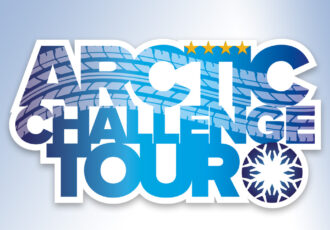 Feestelijke finish Arctic Challenge in centrum Ootmarsum