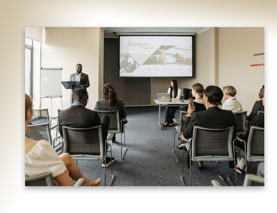 AV-verhuur voor zakelijke evenementen: wat heb je nodig?