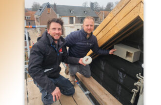 gierzwaluwkasten geplaatst in Bosch Hook