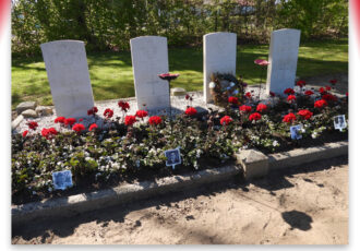 Oorlogsgraven ‘vertellen’ een bijzonder verhaal